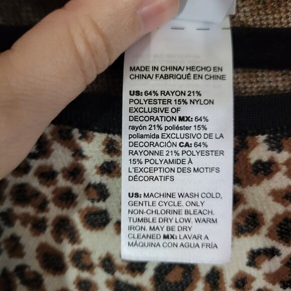 Chico's Cheetah Print Sweater Poncho Women's L/XL - Picture 7 of 10
